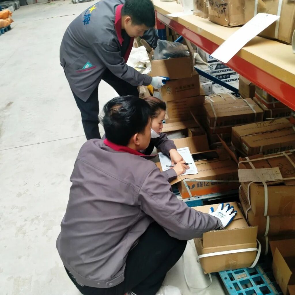 本次季度清查工作分自查,现场实物盘点及总结整理三个阶段进行.